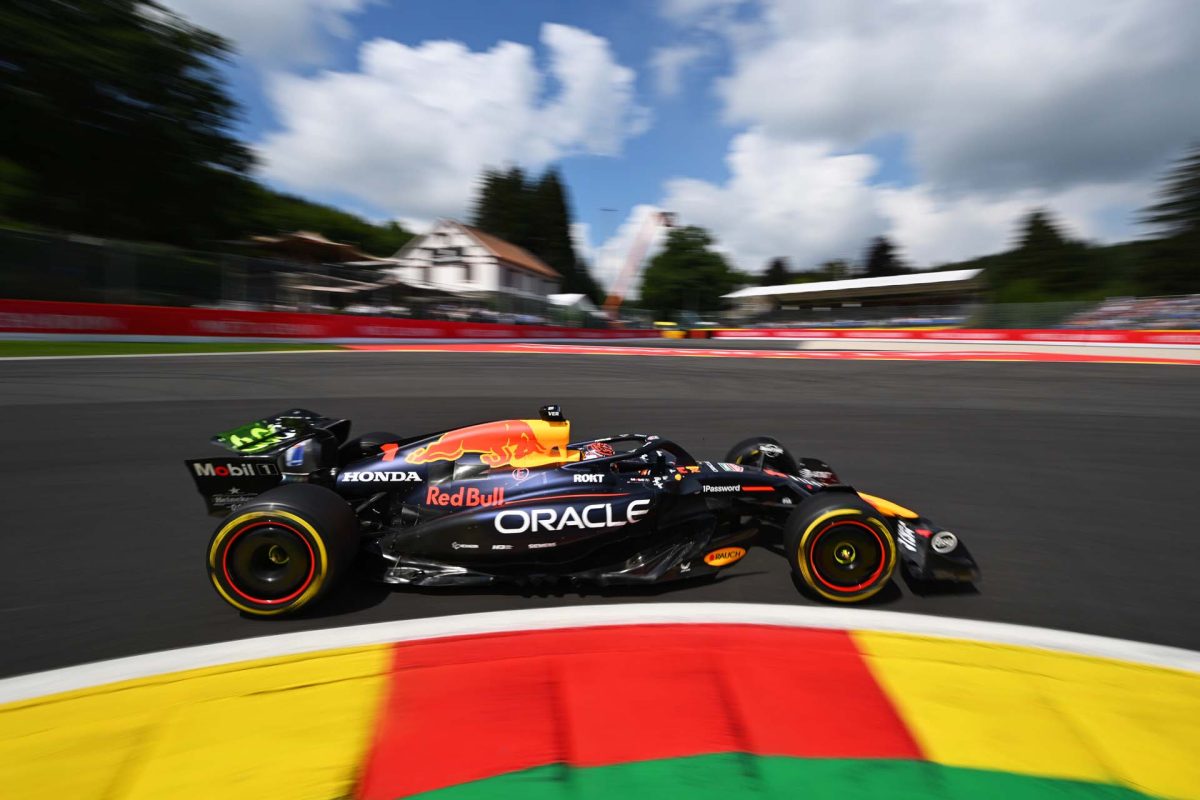 A kihívásokkal teli verseny elé néz Verstappen