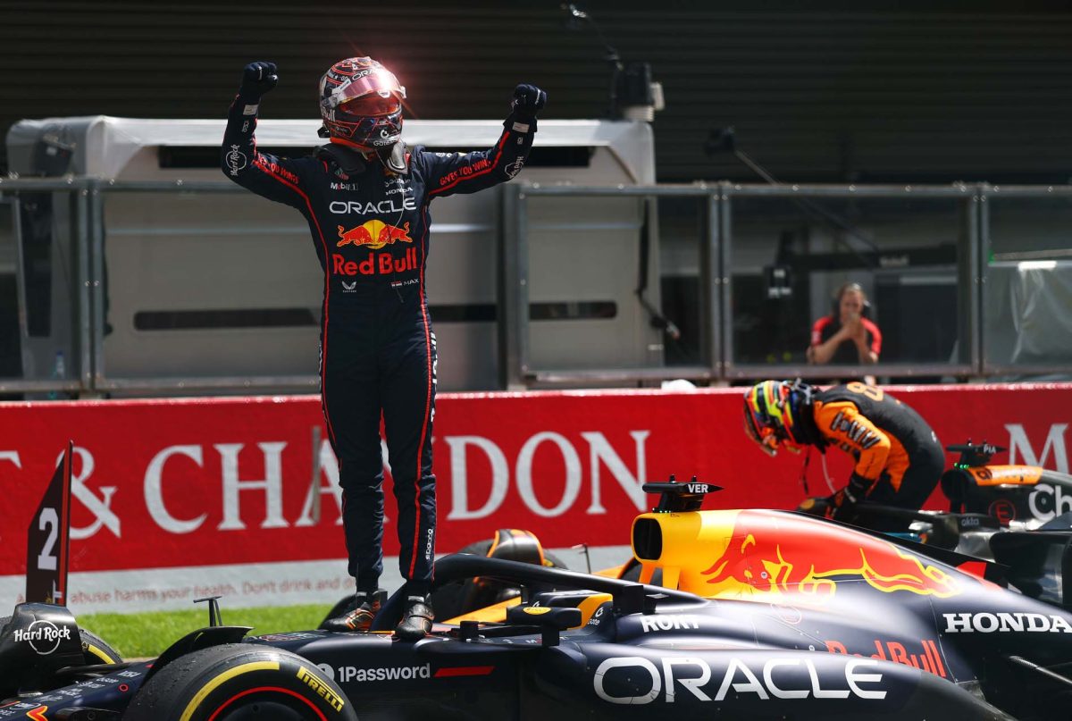 Az új főnök szerencsés kezdete: Verstappen sprintgyőzelme és öntudatos kijelentése.