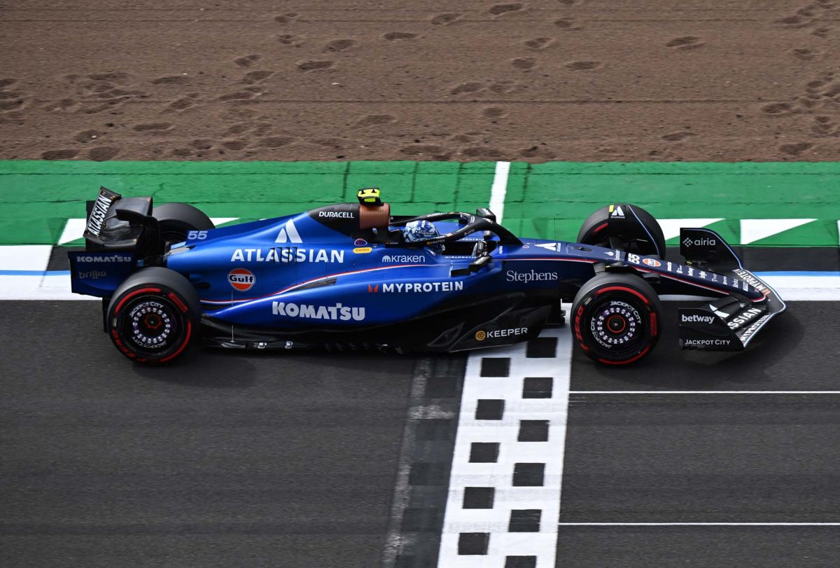 Sainz: „Elegem van abból, hogy mindig történik valami, ami nem rajtunk múlik”