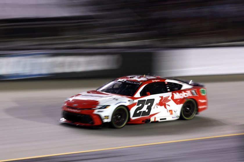 A NASCAR új fejezetet nyit: A 23XI és az FRM versenyezhet jogosultság nélkül a hétvégén!