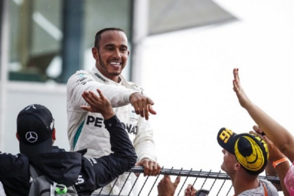F1-Archív: Hamiltont motiválta a pfujolás