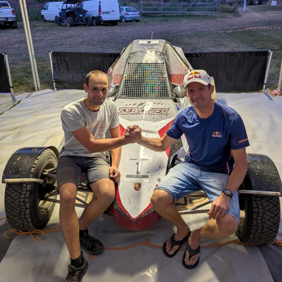 Ogier második helyre hozta be az őrületes versenyautóját