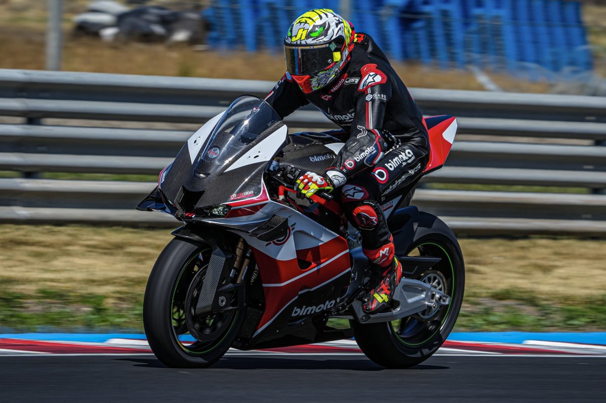 A magyar származású Superbike-pilóta visszatér gyökereihez a Balaton Parkban