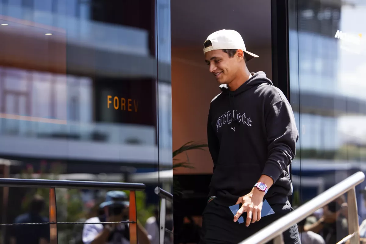 A Hibákat Minimalizálva a Világbajnoki Cím Felé: Lando Norris Bölcs Tanácsai