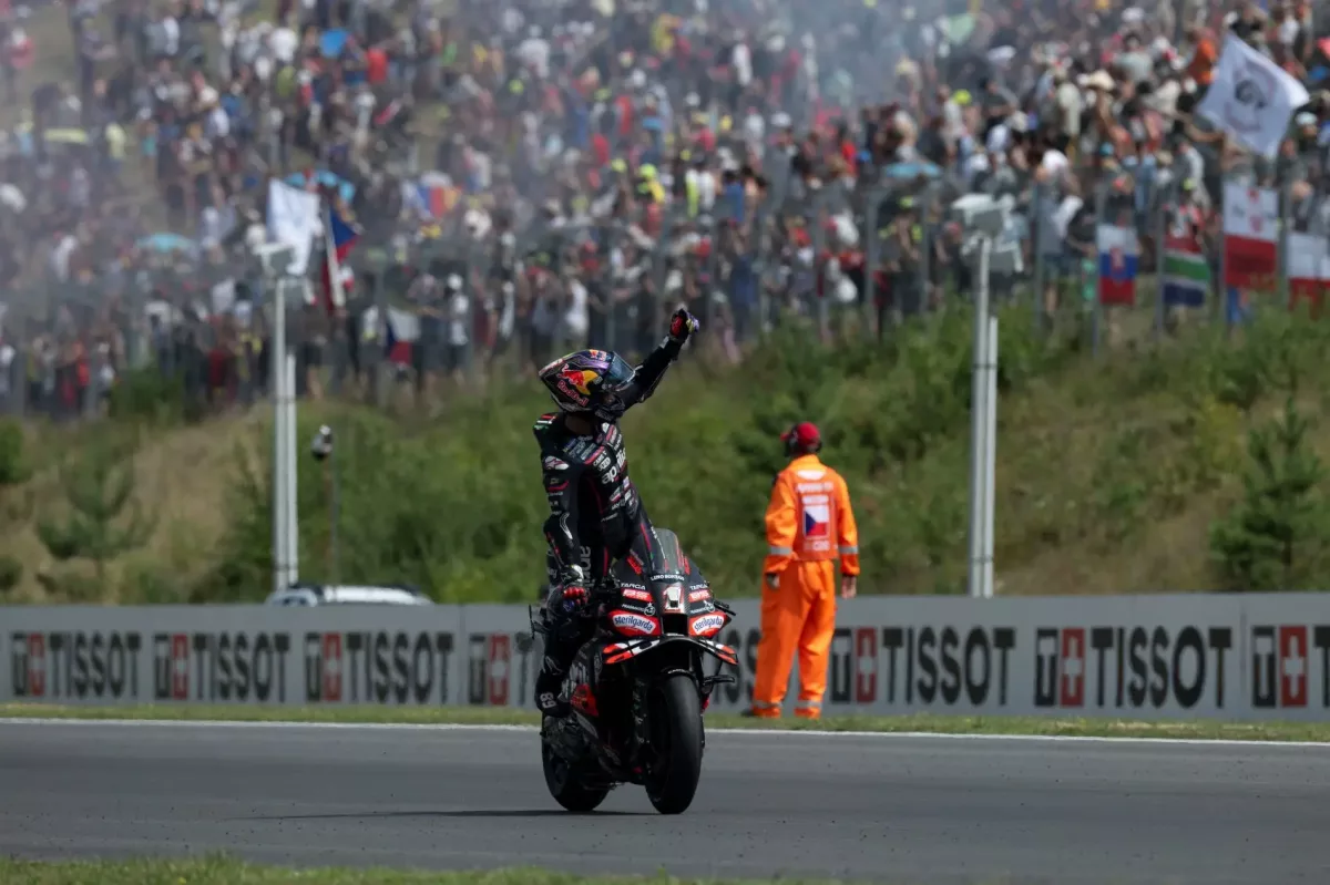 Továbblépés a kapcsolati hullámvasúton: A sikerek ereje az elválások felett