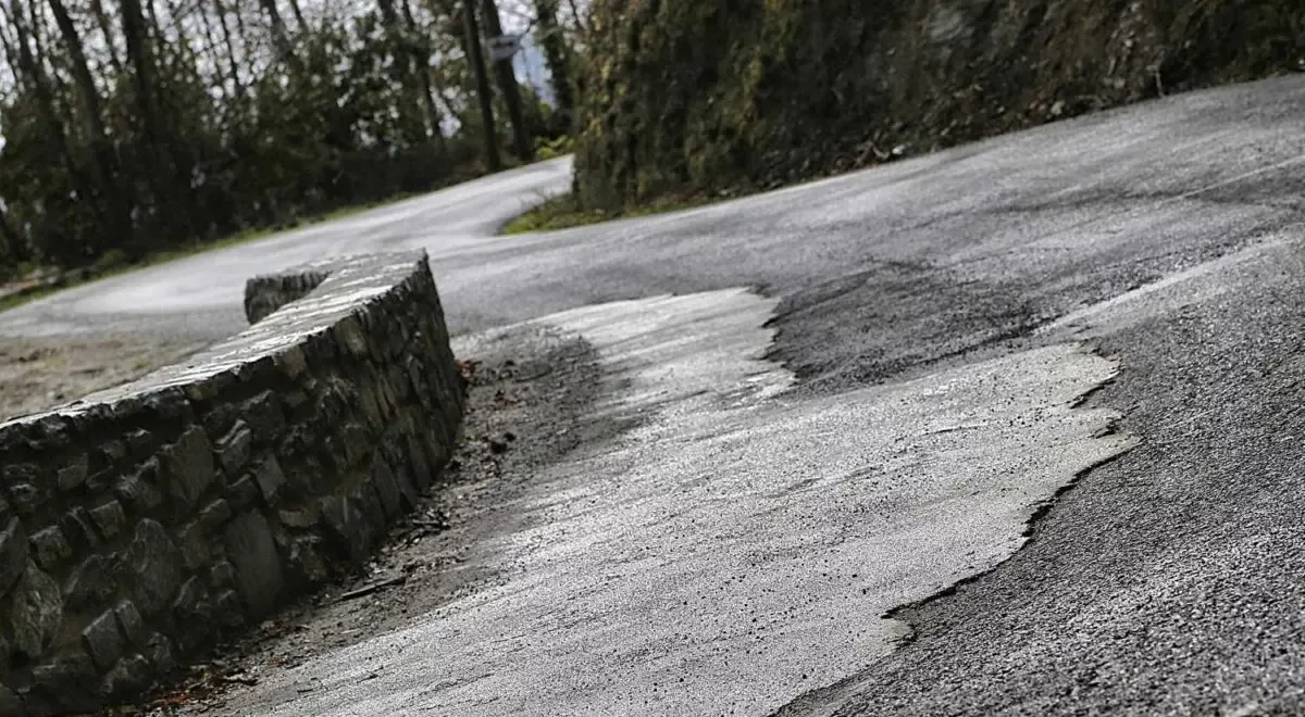 Tragikus ralibaleset: Két néző életét vesztette, egy további súlyos állapotban