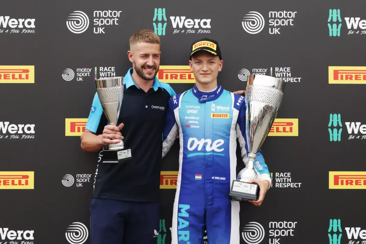 Molnár Martin lenyűgöző teljesítménye a brit F4-ben: A győzelmek számának megduplázása