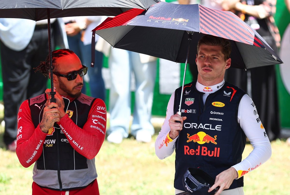 Az F1 sztárja, Hamilton bátor tanácsot ad Verstappennek: Csak a Mercedeshez írjon alá!