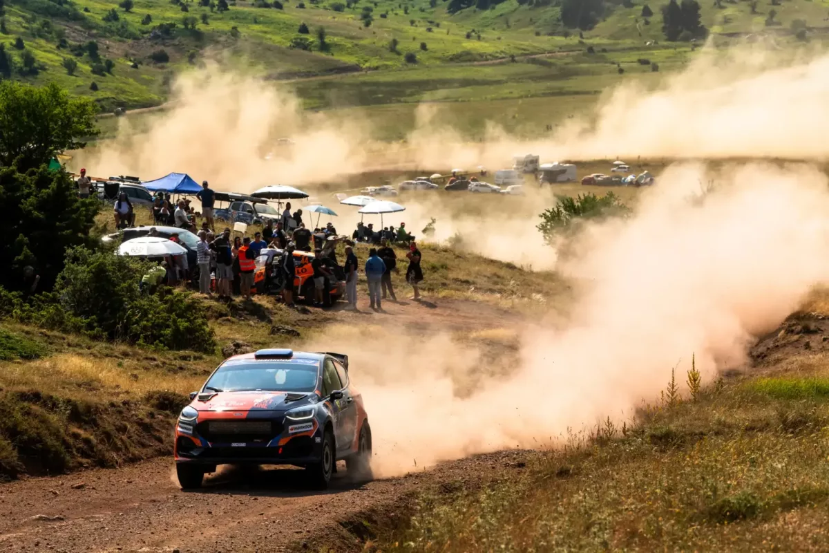 Ausztrál és svéd versenyzők izgalmas összecsapása Finnországban a Junior WRC-ben