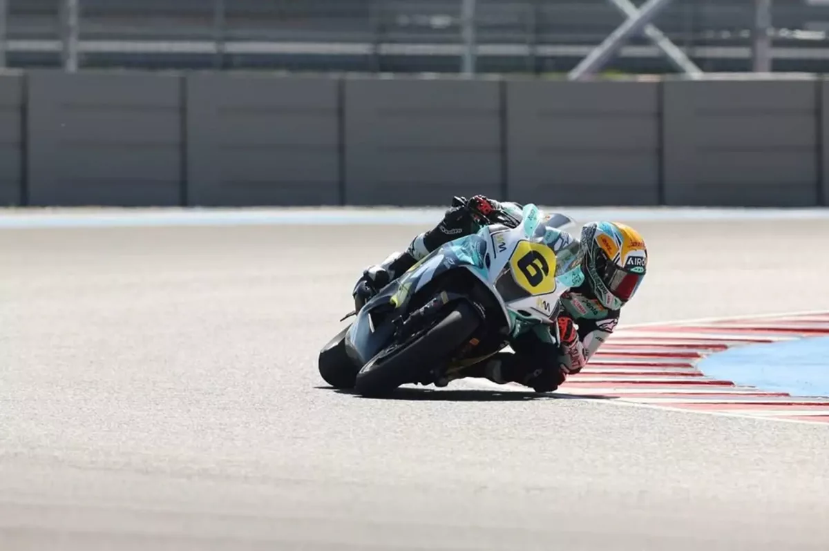 Az izgalmas csatákban győzött Herrera a Balaton Park első vb-futamán