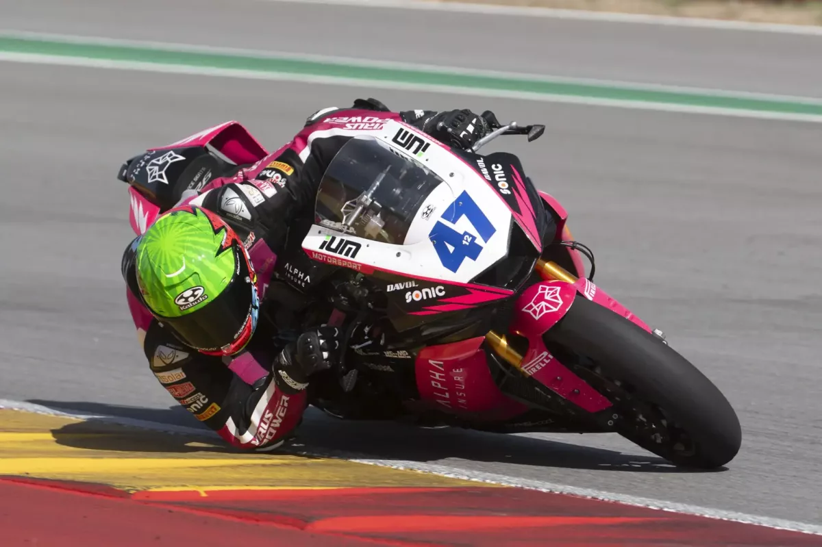 Sikeres hétvége a magyar motorsportban: Varga Tibor újabb dobogót, Kecskés Bence és Rossi Moor pontokat szerzett