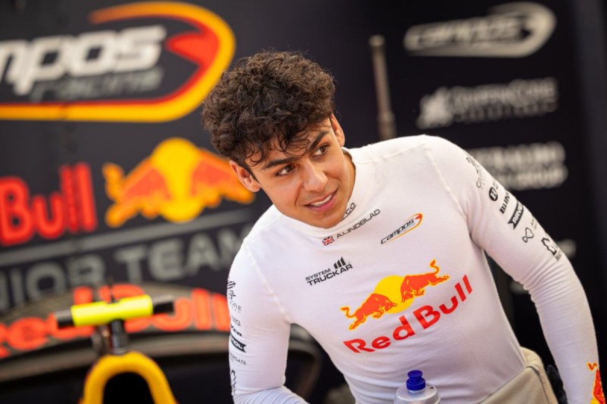 Lindblad debütálása az F1-es Brit Nagydíjon: Egyből Red Bullal debütál a fiatal tehetség a pénteki edzésen.