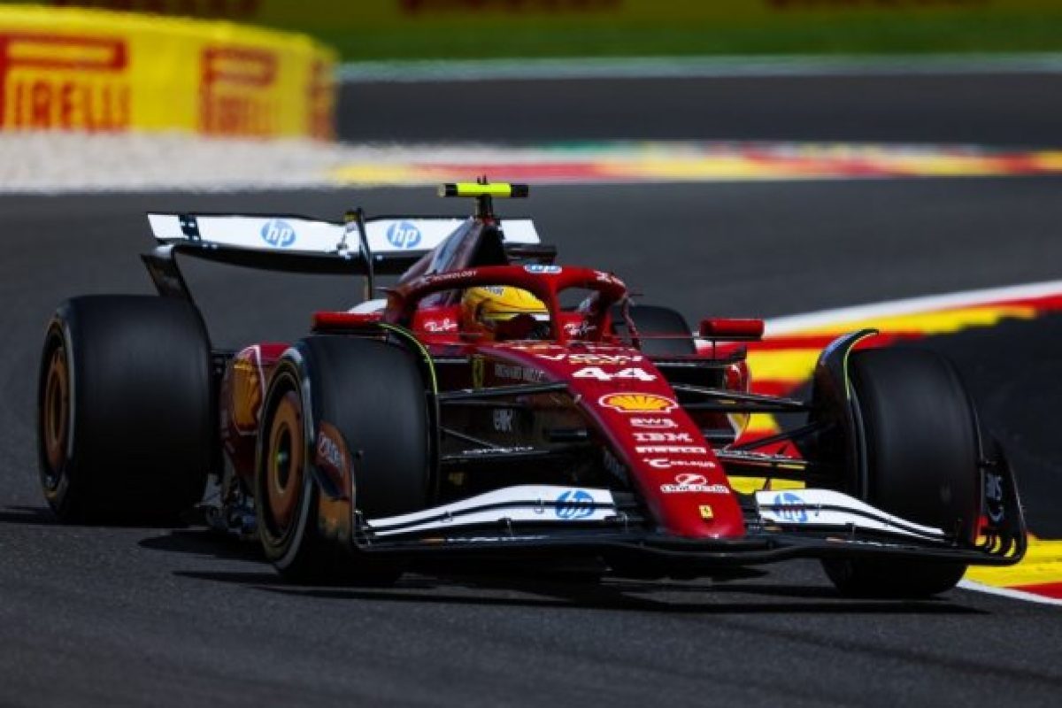 Bocsánatkérés és felelősségvállalás: Hamilton reakciója kritikára