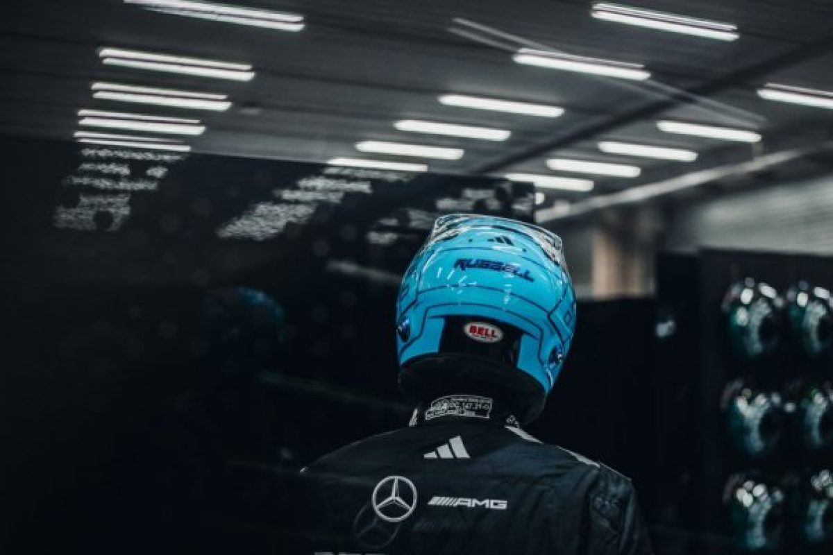 Russell sokkot kapott a SQ2-es távozása miatt – a hír hátterében