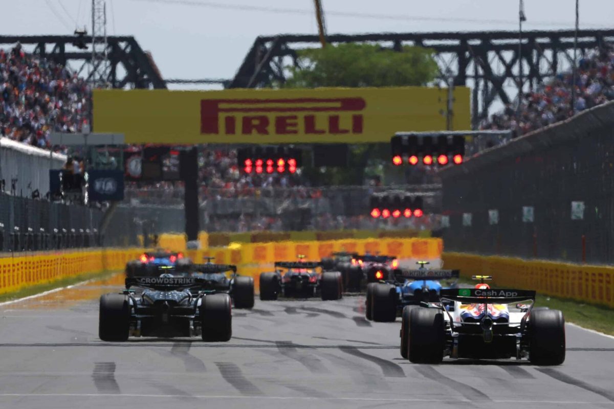 Az emlékezőtehetség különbsége a munkavégzés során: F1-es pilóták vs. többiek