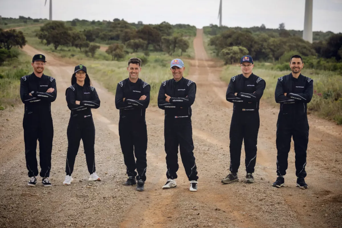 A Defender 2026-os Dakar-csapatát bemutatja: Ismerd meg a csapatot, amely elindul a kihívásokkal teli versenyen!
