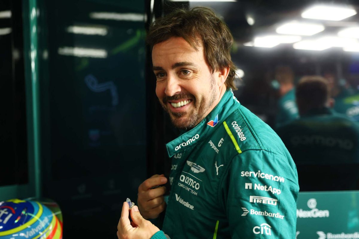 Az „Alonso felfedi az Aston Martin hungaroringi győzelme titkát” cím hatásos lehet.