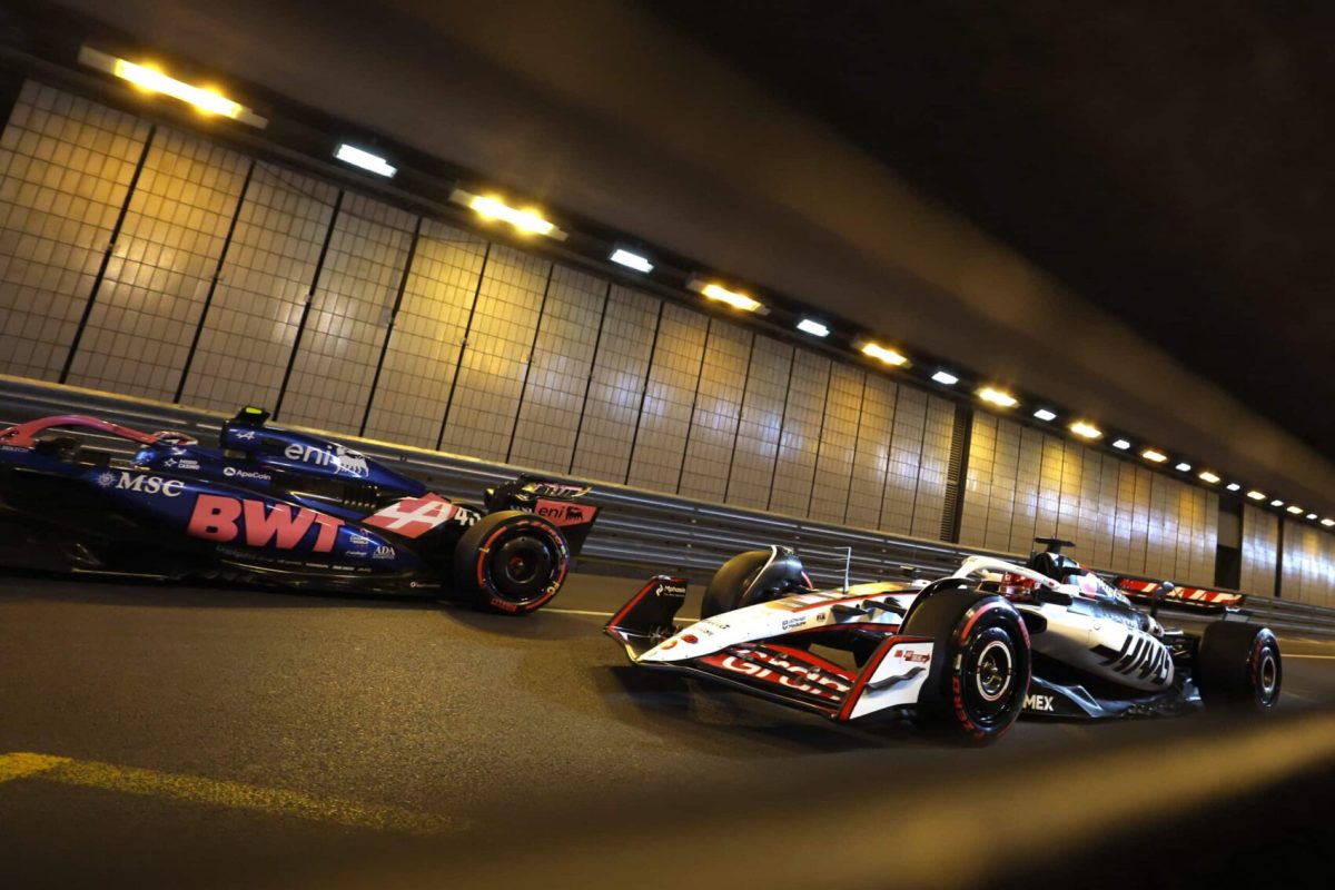 Szédületes vételi ajánlatok zaklatják a Haas F1-es csapat tulajdonosát