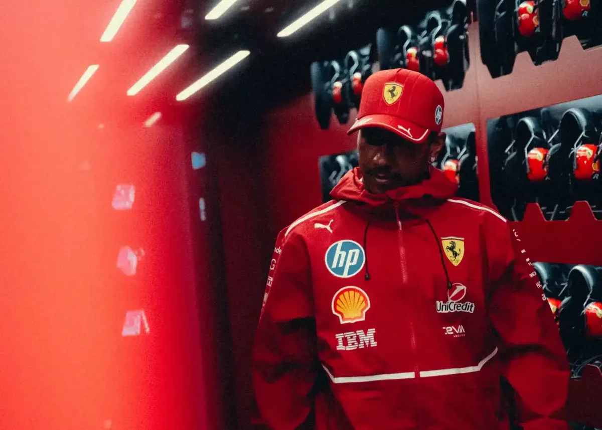 Védelmére keltek Hamiltonnak, miután butaságokat állított róla egy korábbi csapattársa