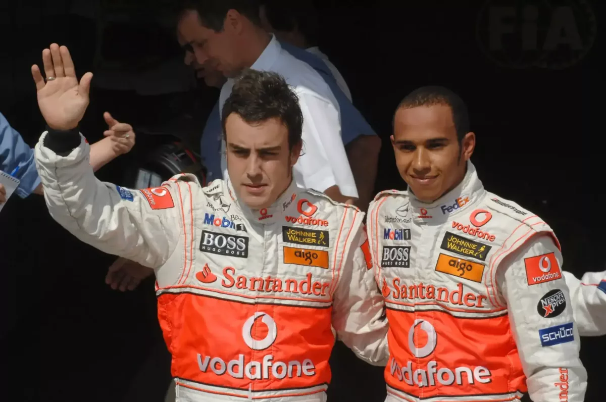 Balhé, szabotázs, kanapé mögött bujkálás – ez volt a Magyar Nagydíj legnagyobb botránya