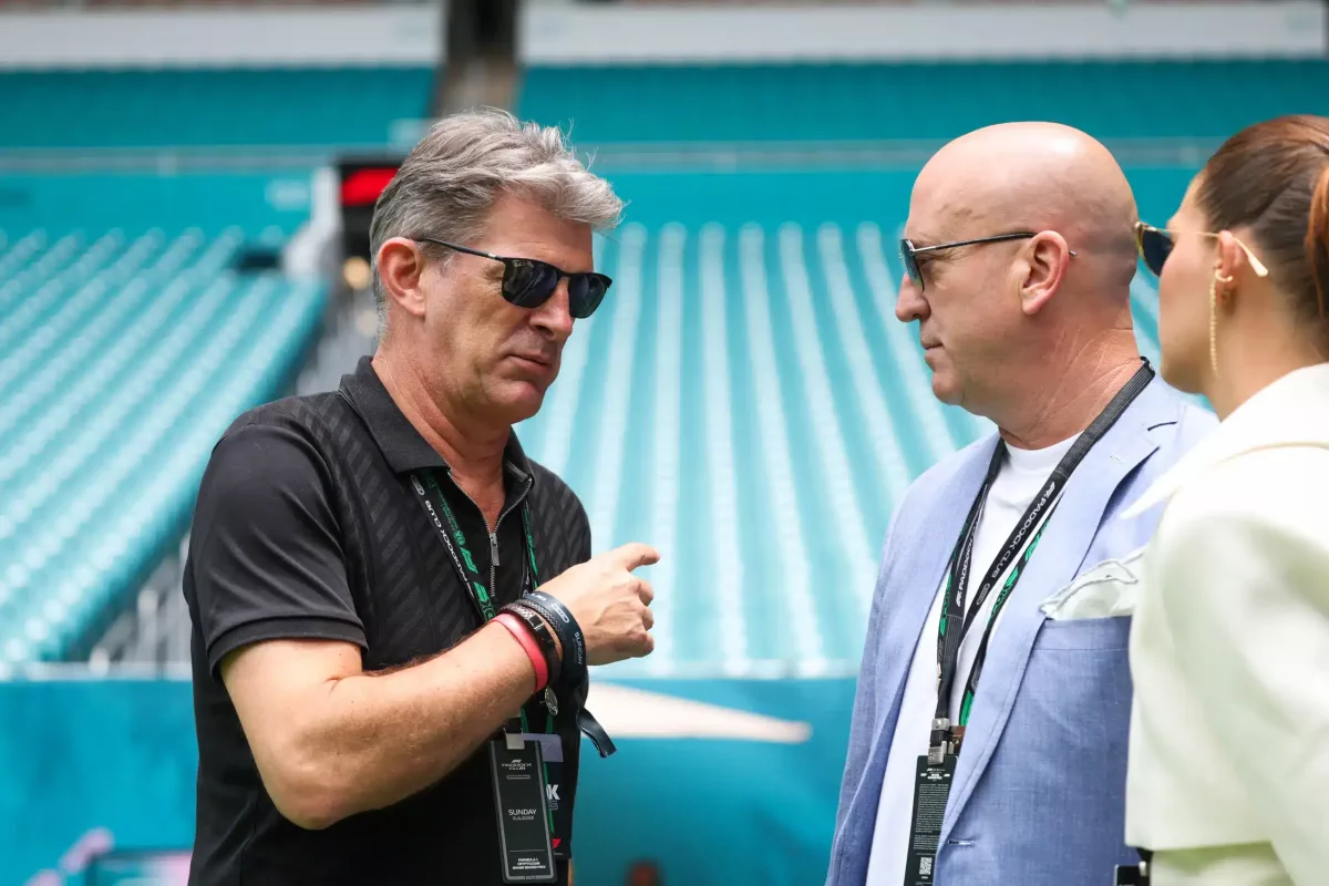 A Cadillac első F1-es futamát büntetéssel kezdheti, miután leigazolta ezt a versenyzőt