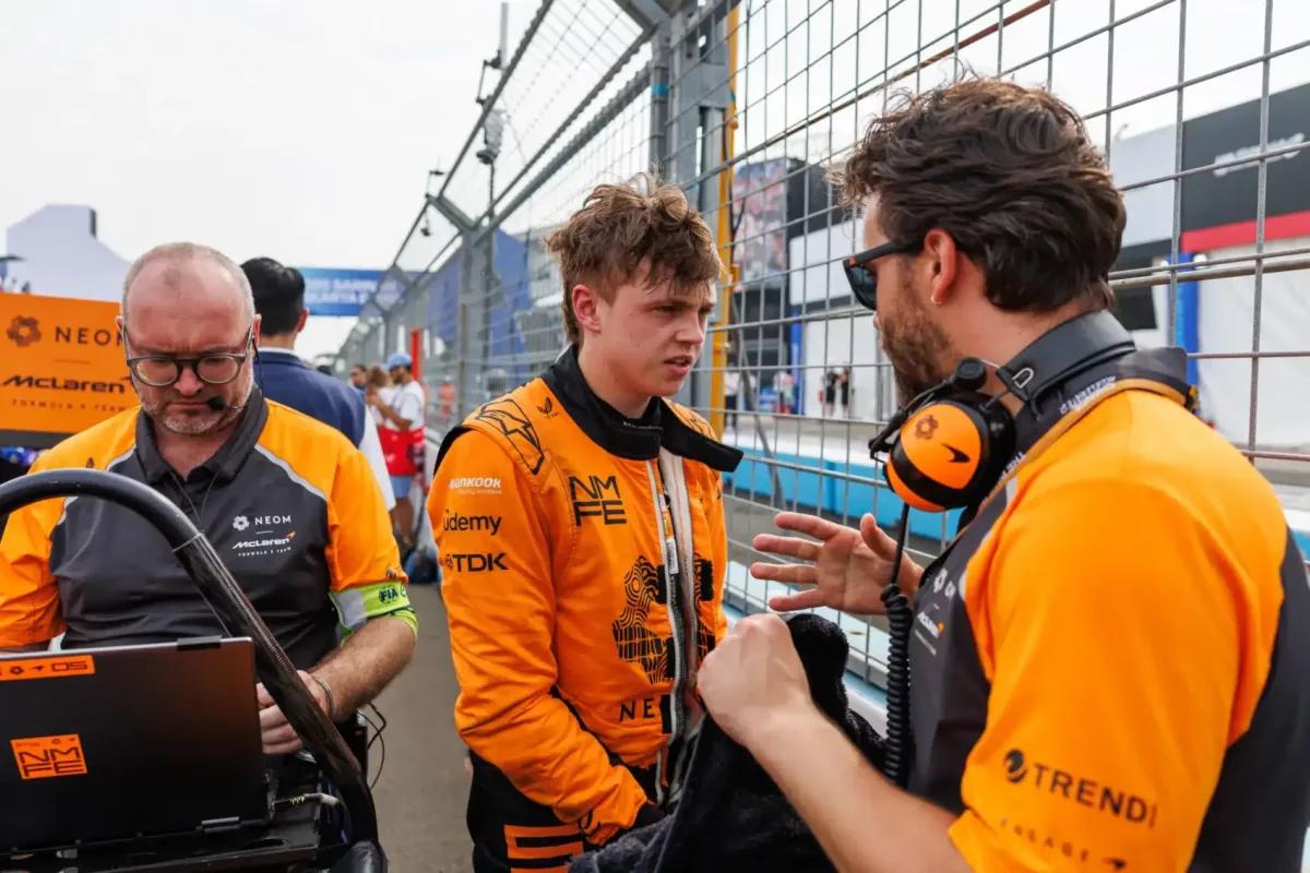 A McLaren hamisítatlan kétszeres világbajnokát félreállíthatják az ülésért