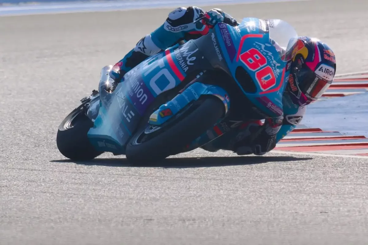 Alonso lenyűgöző hajrával írta be magát a történelem könyvébe a Moto2-es Magyar Nagydíjon