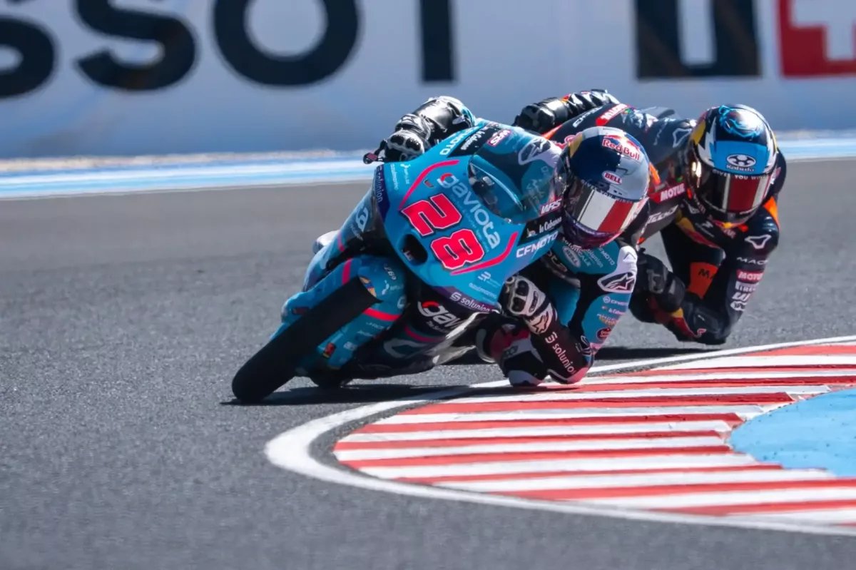 Fordulatos csatában Quiles nyerte az első Moto3-as Magyar Nagydíjat