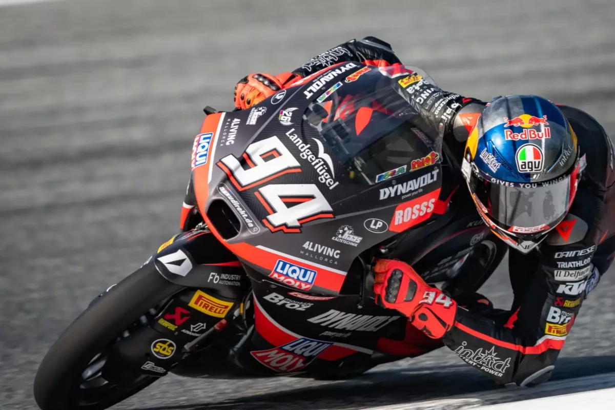 Pini az élen a Magyar Nagydíj Moto3-as hétvégéjén: Birtokba vették a pilóták a Balaton Parkot