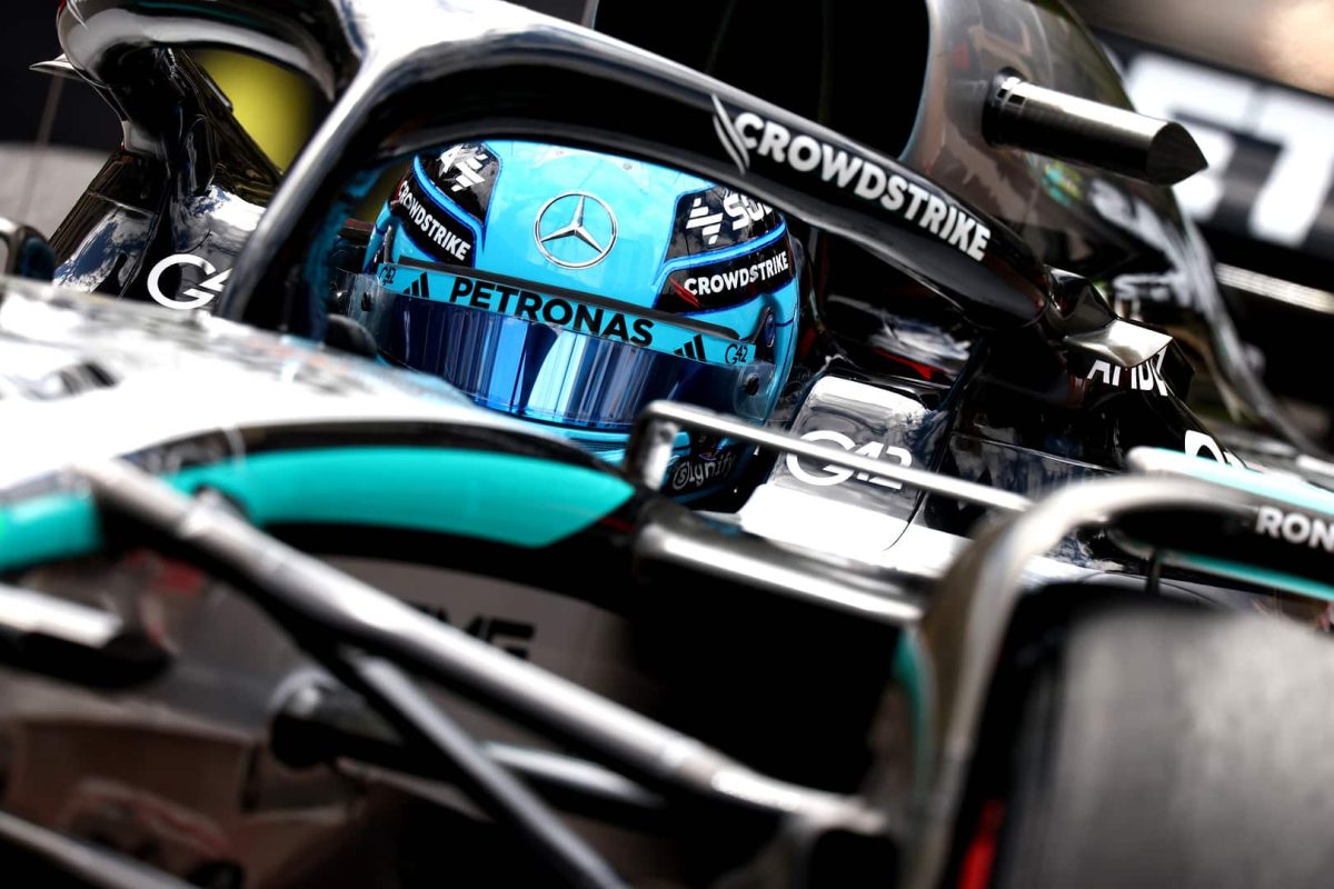 Az interjú, ami garantáltan Wolfftól egy szerződést váltana ki Russellnek