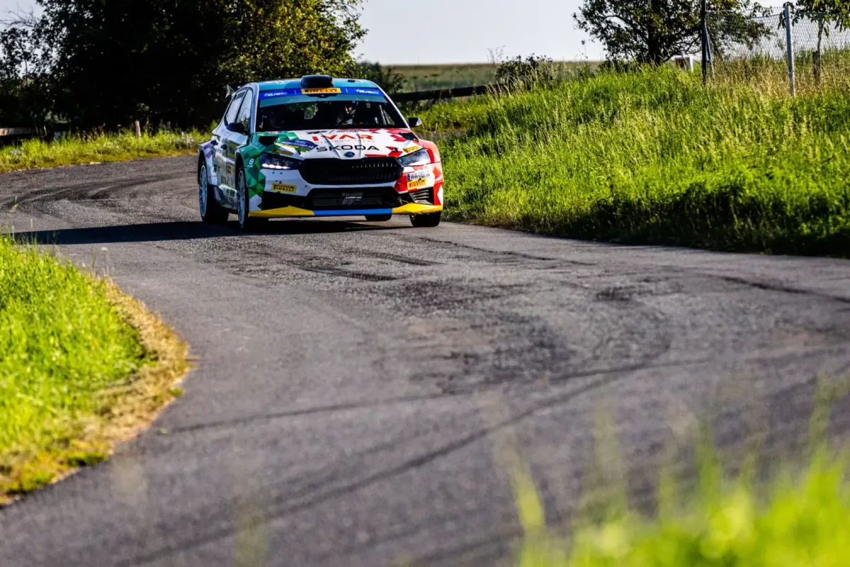 Mabellini lemaradt, Kopecky gyorsított a Barum Rallyn