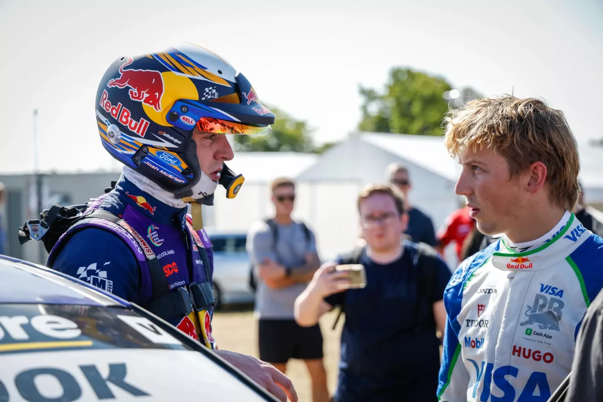 Liam Lawson lenyűgöző bemutatkozása a Rally1-es autóval a kamerák előtt