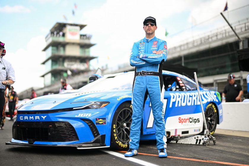 A dühös Denny Hamlin: Határozott küzdelem a NASCAR bajnoki címéért