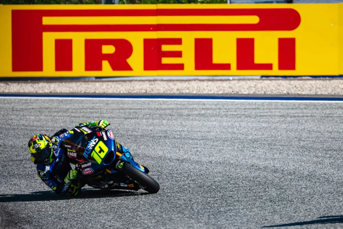 A Technikai Bajnok González Támadását Moreira Faltalálata, Az Osztrák Nagydíj Középkategória Győztese