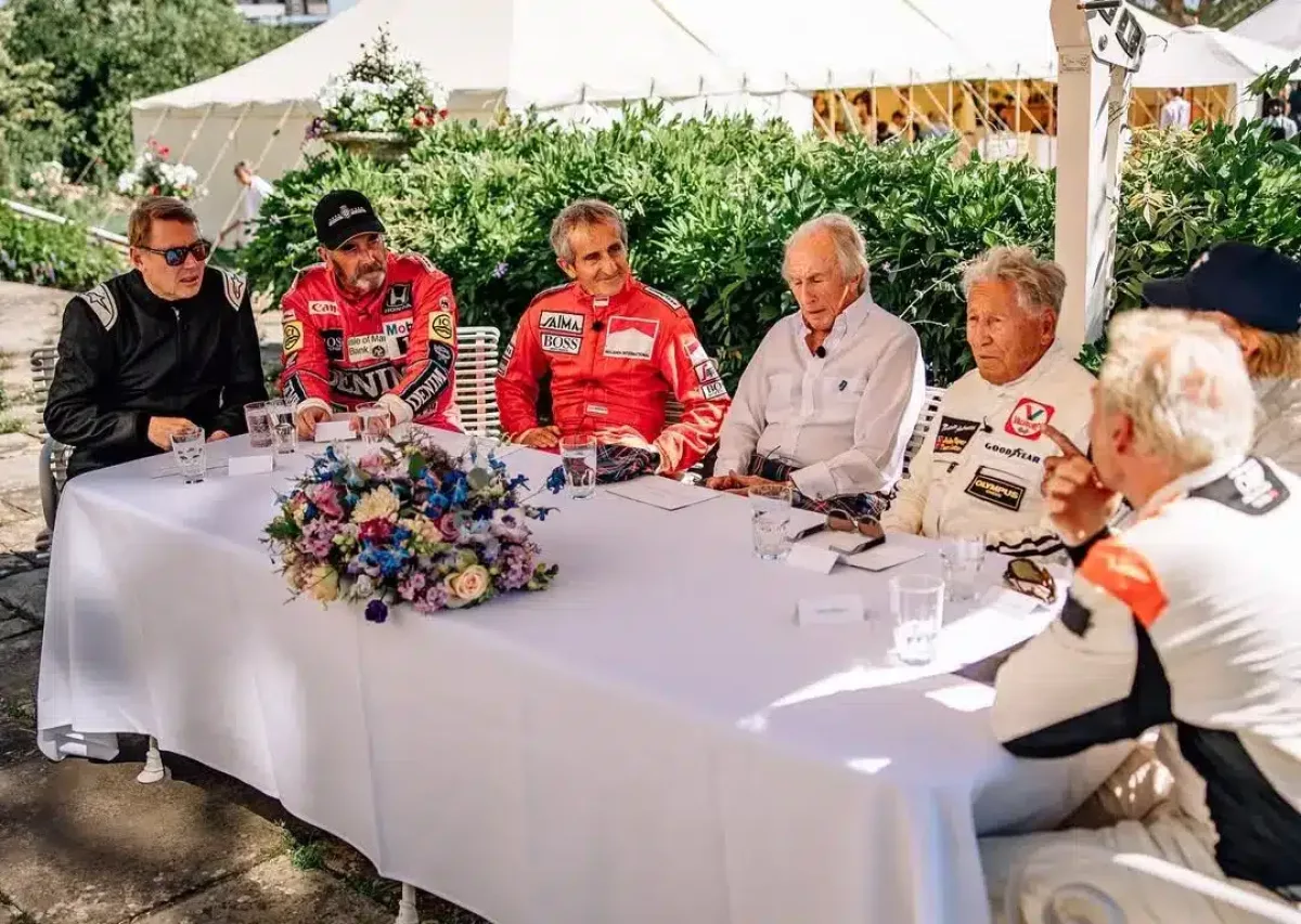 Räikkönen: a show királya a bajnoki kupaktanács kihagyásával is