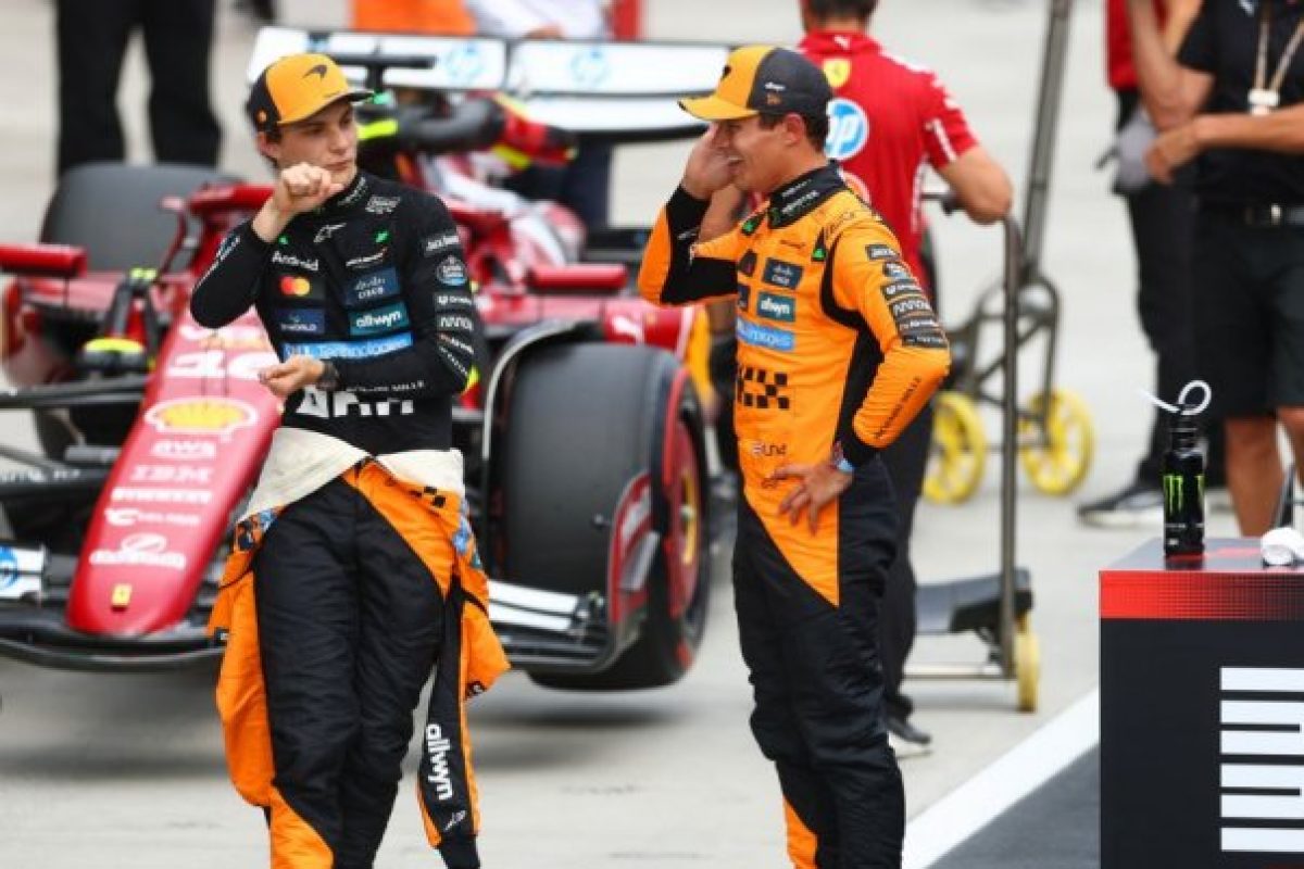 Az acélos verseny: Két McLaren pilóta összefog-e a Leclerc ellen?