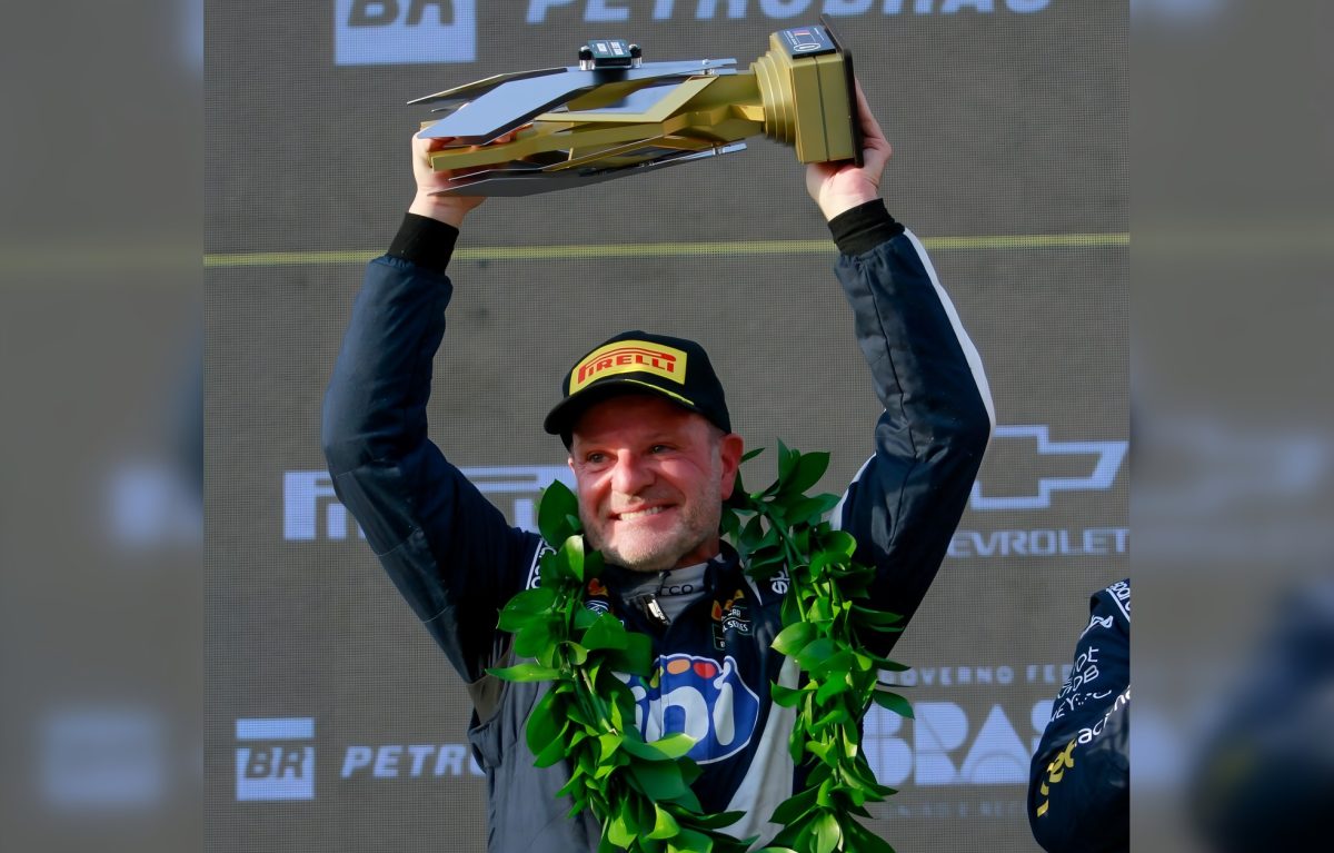 Rubens Barrichello történelmet írt, és megszerezte első NASCAR-bajnoki címét 53 évesen!