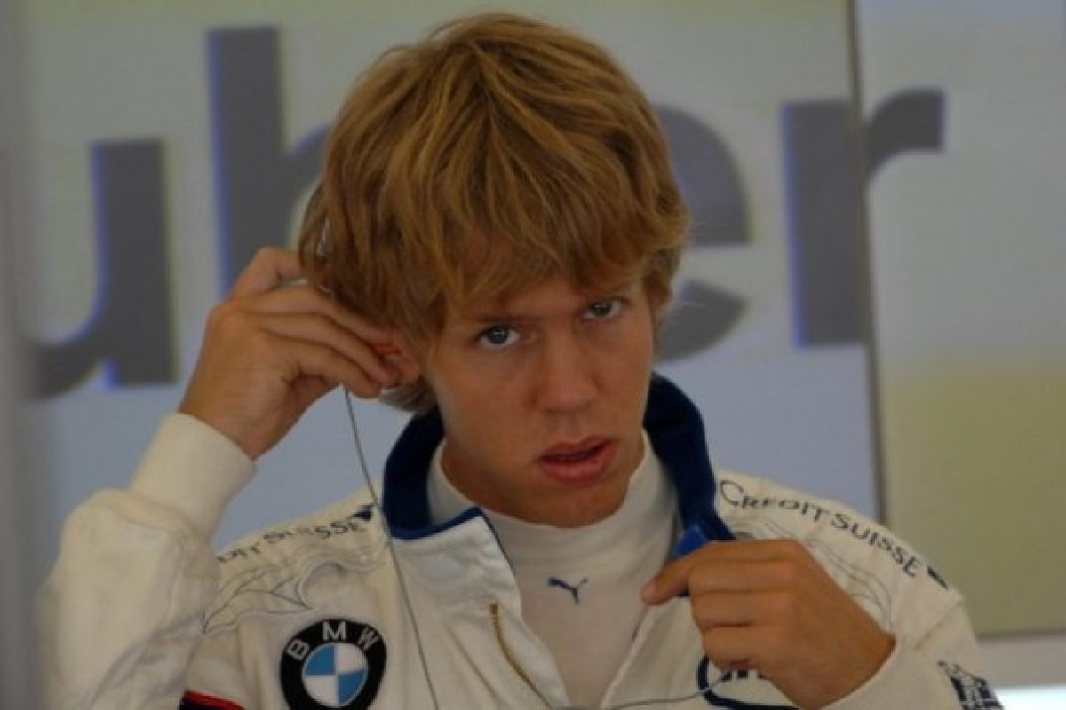 A fiatal Vettel elsöprő győzelme az F1-ben