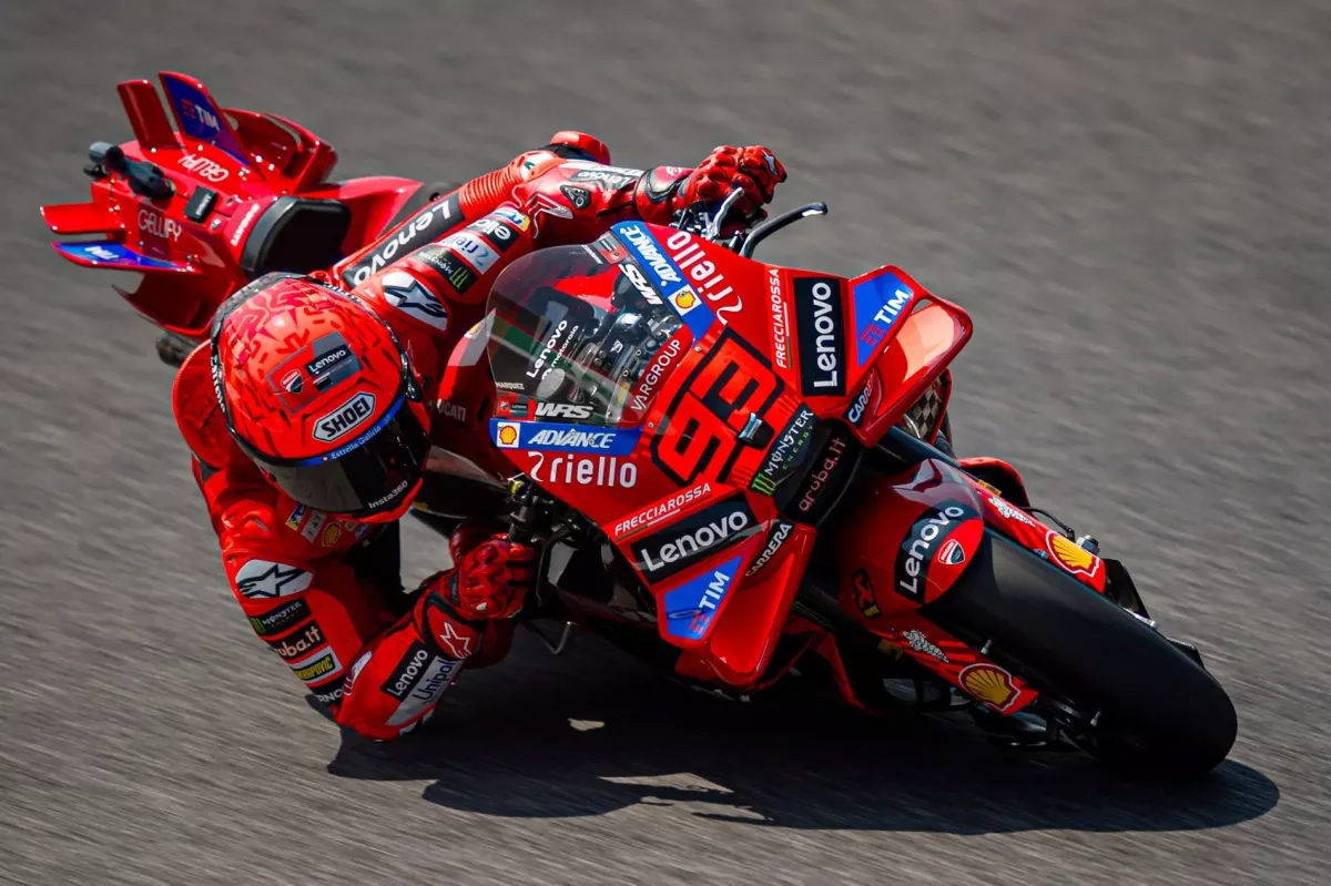 Márquez parádés kezdetet vett Spielbergben, Bagnaia és Bezzecchi is biztatóan teljesített