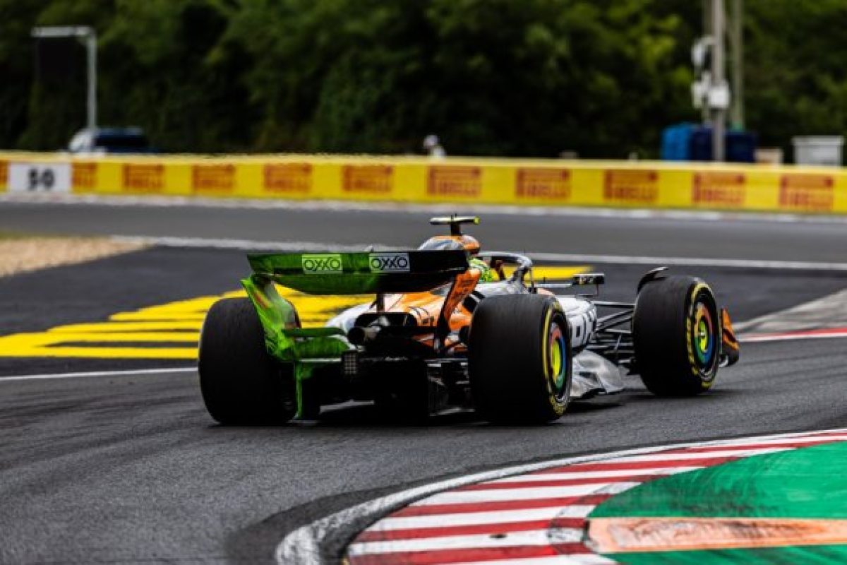 A McLaren mögött tátongó űr a Hungaroringen