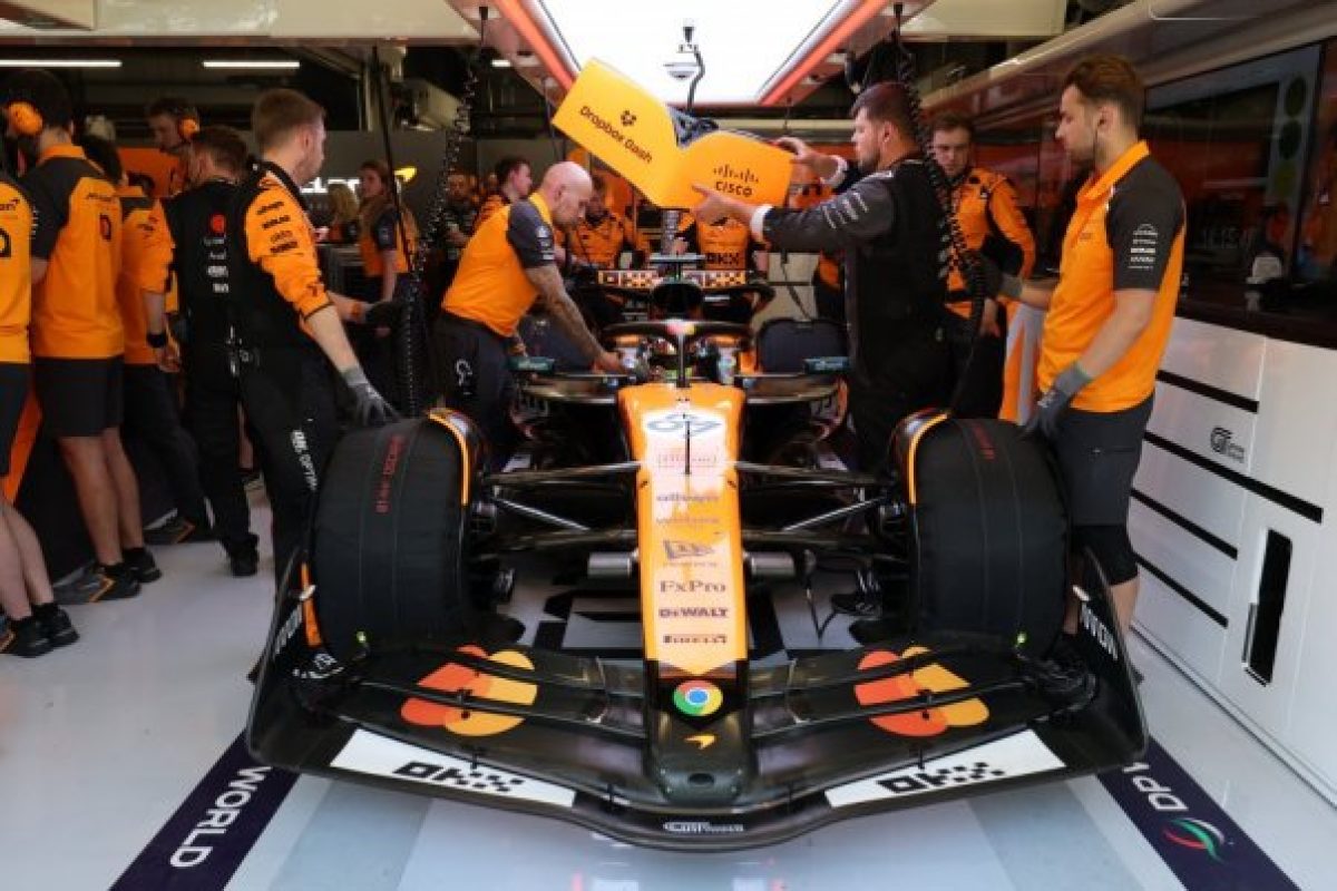 A McLaren váratlanul névadó szponzort kaphat 2026-ban