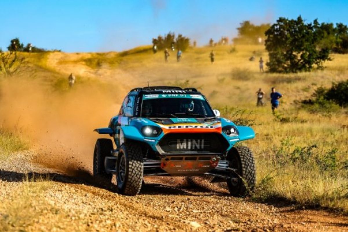 Dakar-menők és programözön a 22. HunGarian Baján