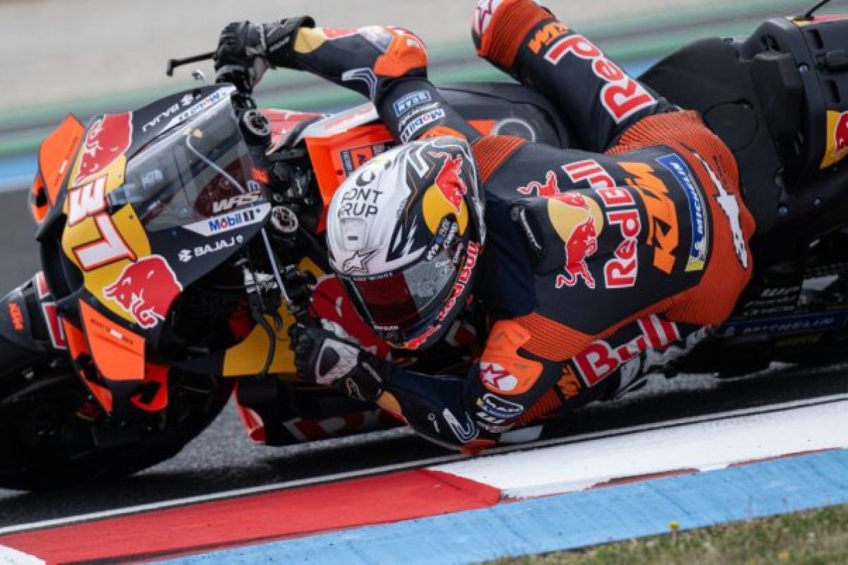 Az élen maradt Acosta pénteken a Balaton Park Circuiten, bár bukása volt