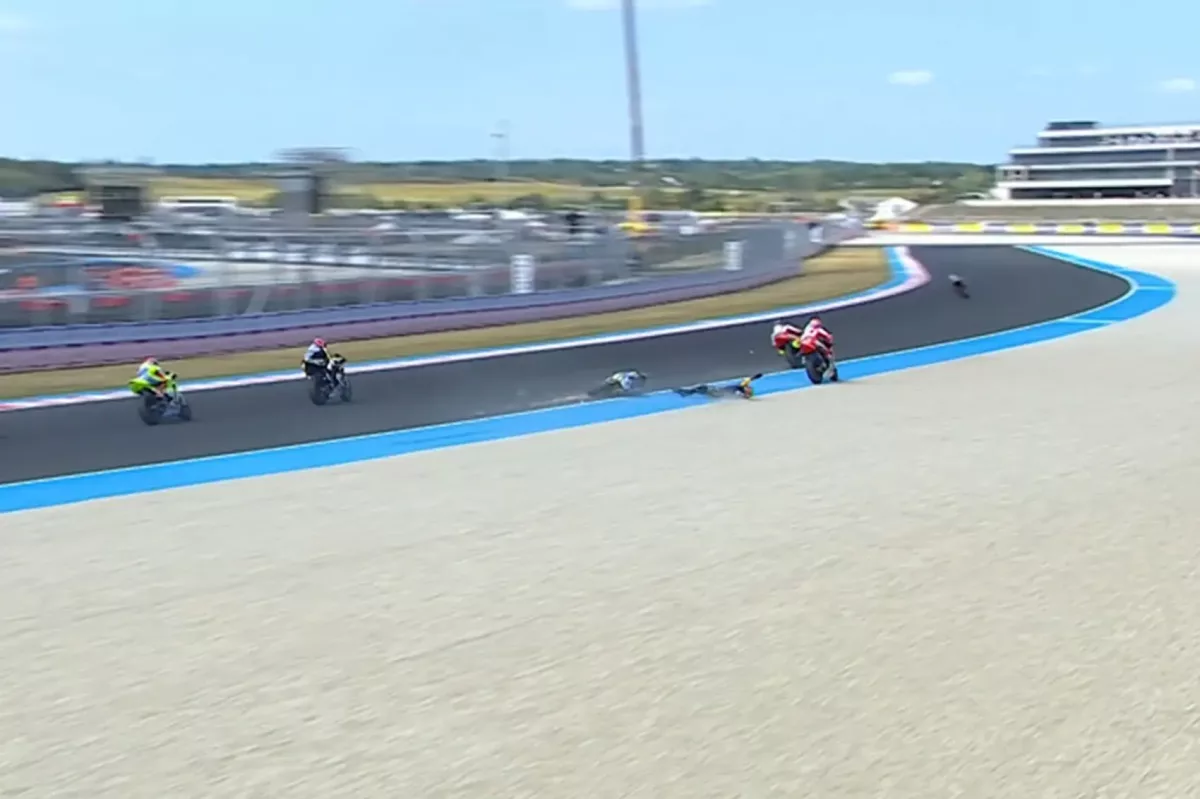 Varga Tibor súlyos balesetet szenvedett a Magyar Nagydíjon: kórházba szállítják