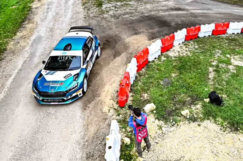 „Rimár vezet a Győr Rallyn szoros csatában, első helyen a Rally2 nyitó futamának utolsó napján”