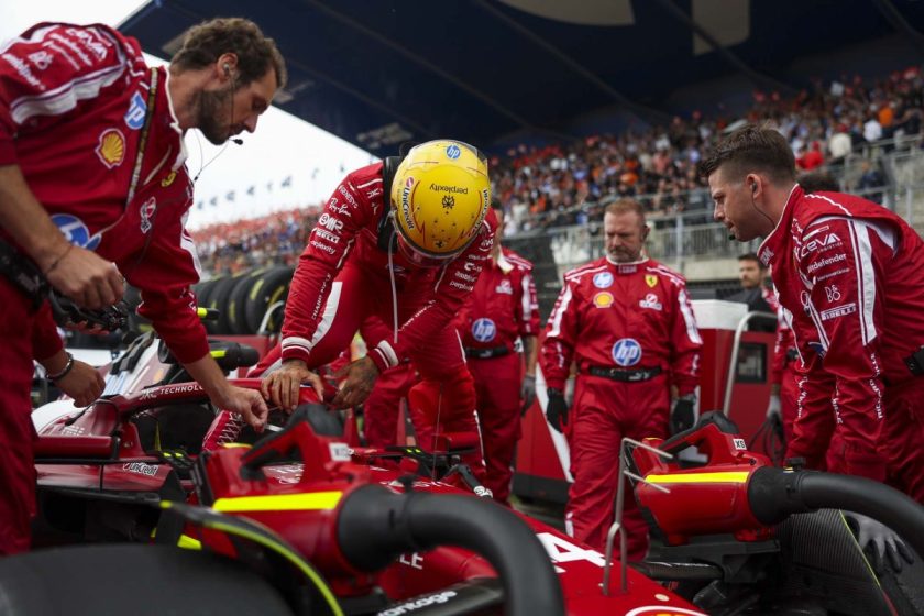 Villeneuve: Hamiltonnak nincs hibája, védelmezendő a pilóta