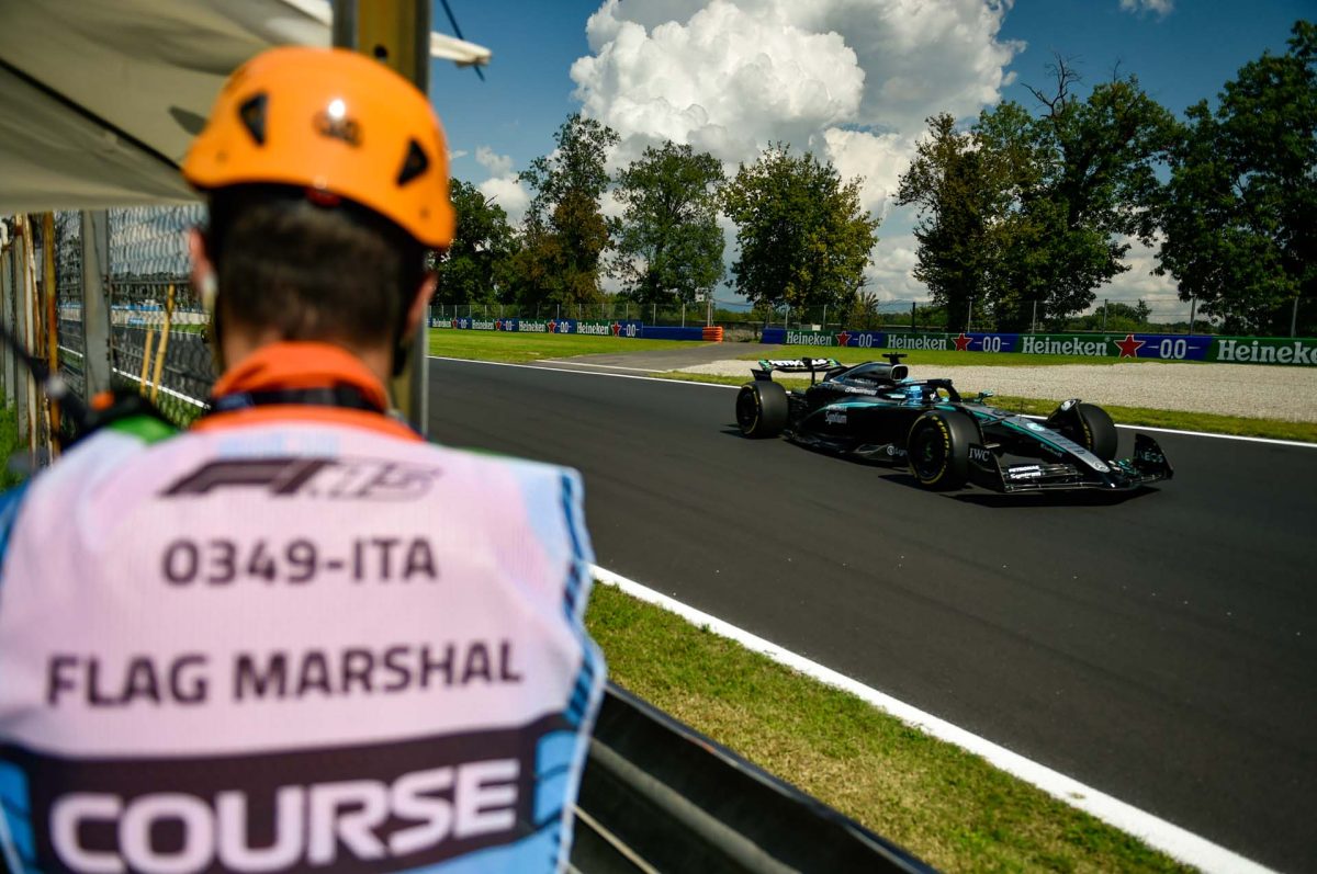 Russell: Közepes keveréket akartam a Q3-ban, félreértés történt