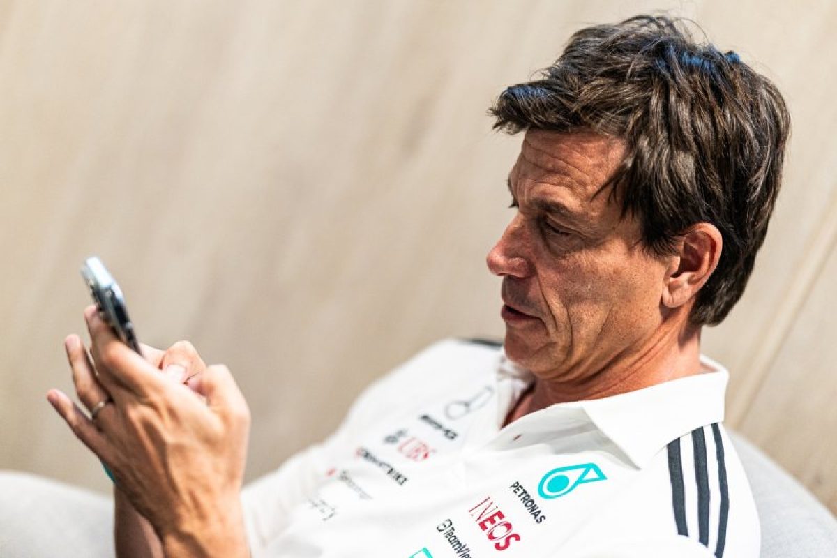 A Mercedes főnöke szerint megalázó volt a McLaren