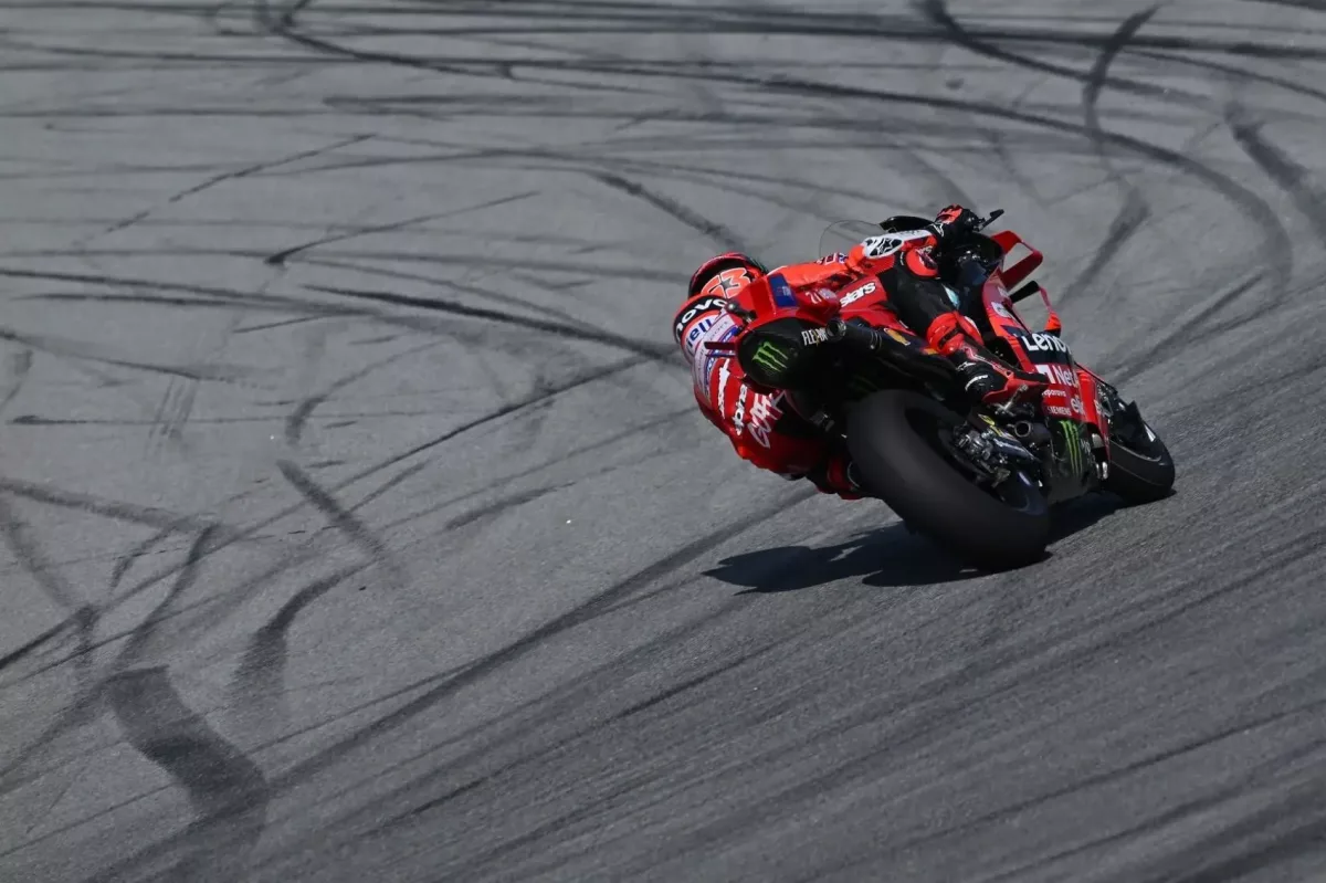 Bagnaia taktikusan várja Misanóig, figyelve a korábbi hibáira