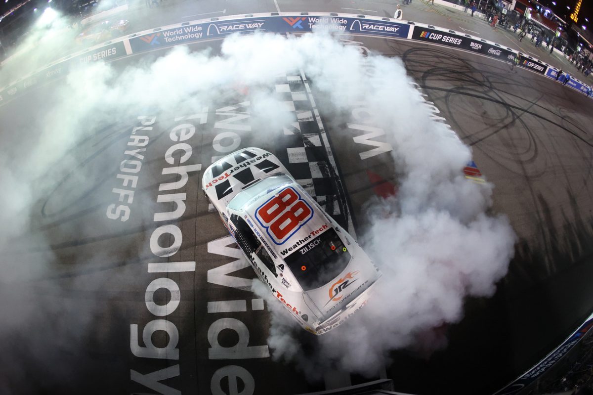 Connor Zilisch: Viharos sikerszéria és történelmi cím az Xfinity alapszakaszban